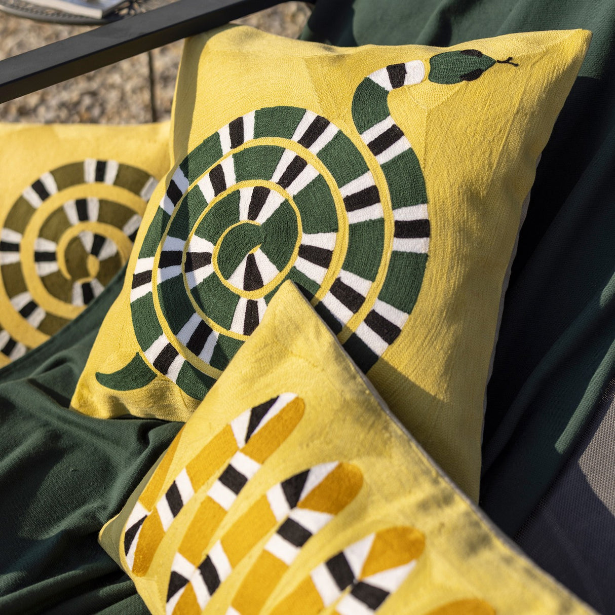 Cuscino in Puro Cotone Ricamato - Yoka