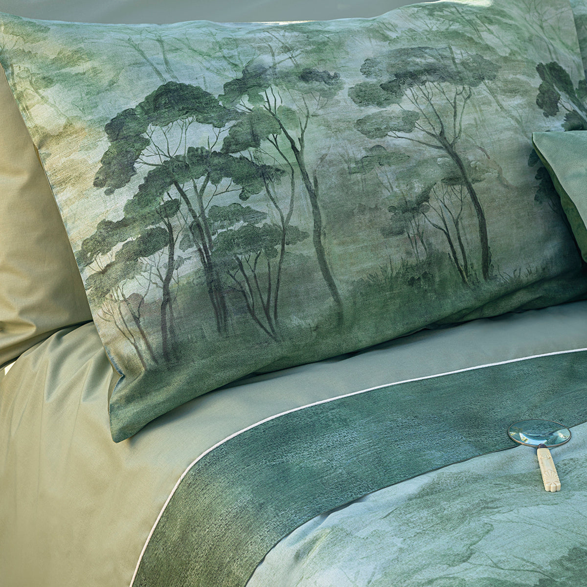 Completo Lenzuola in Raso Di Cotone Fantasia Boschi Incantati - Nemora
