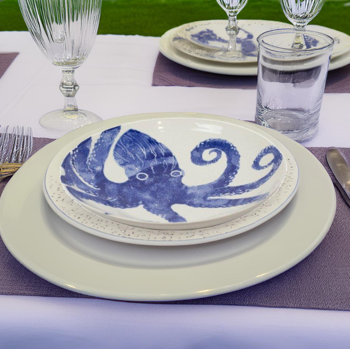 Piatto Piano in Ceramica Fatto a Mano - Polipo