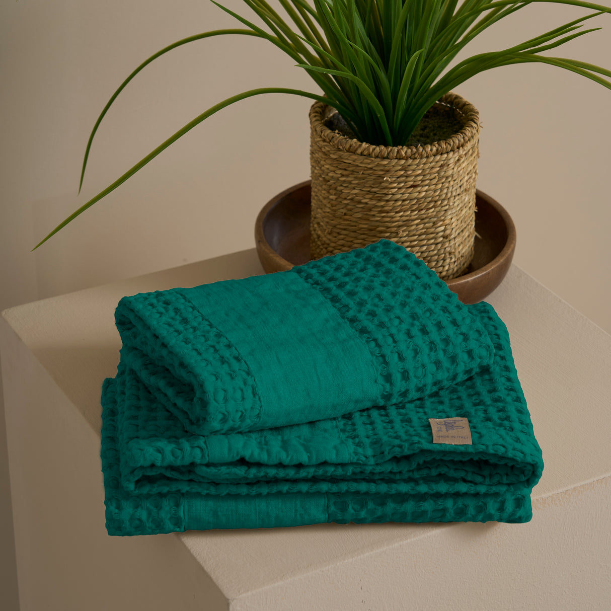 Coppia Nido d'Ape Stonewashed con Bordo in Lino - Jaspy