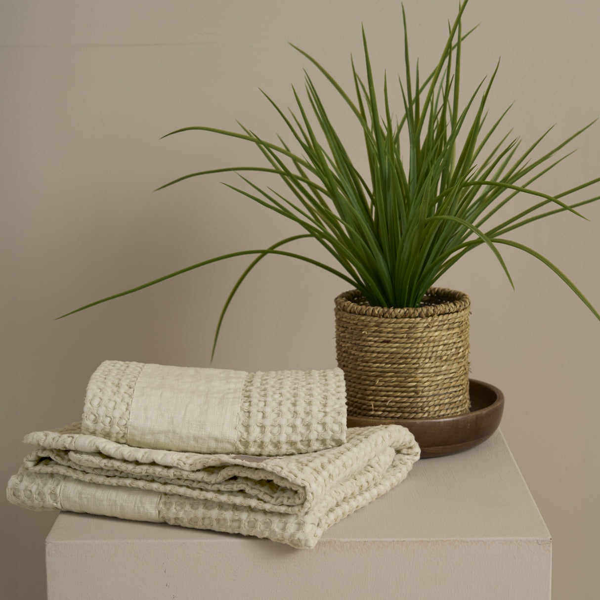 Coppia Nido d'Ape Stonewashed con Bordo in Lino - Jaspy