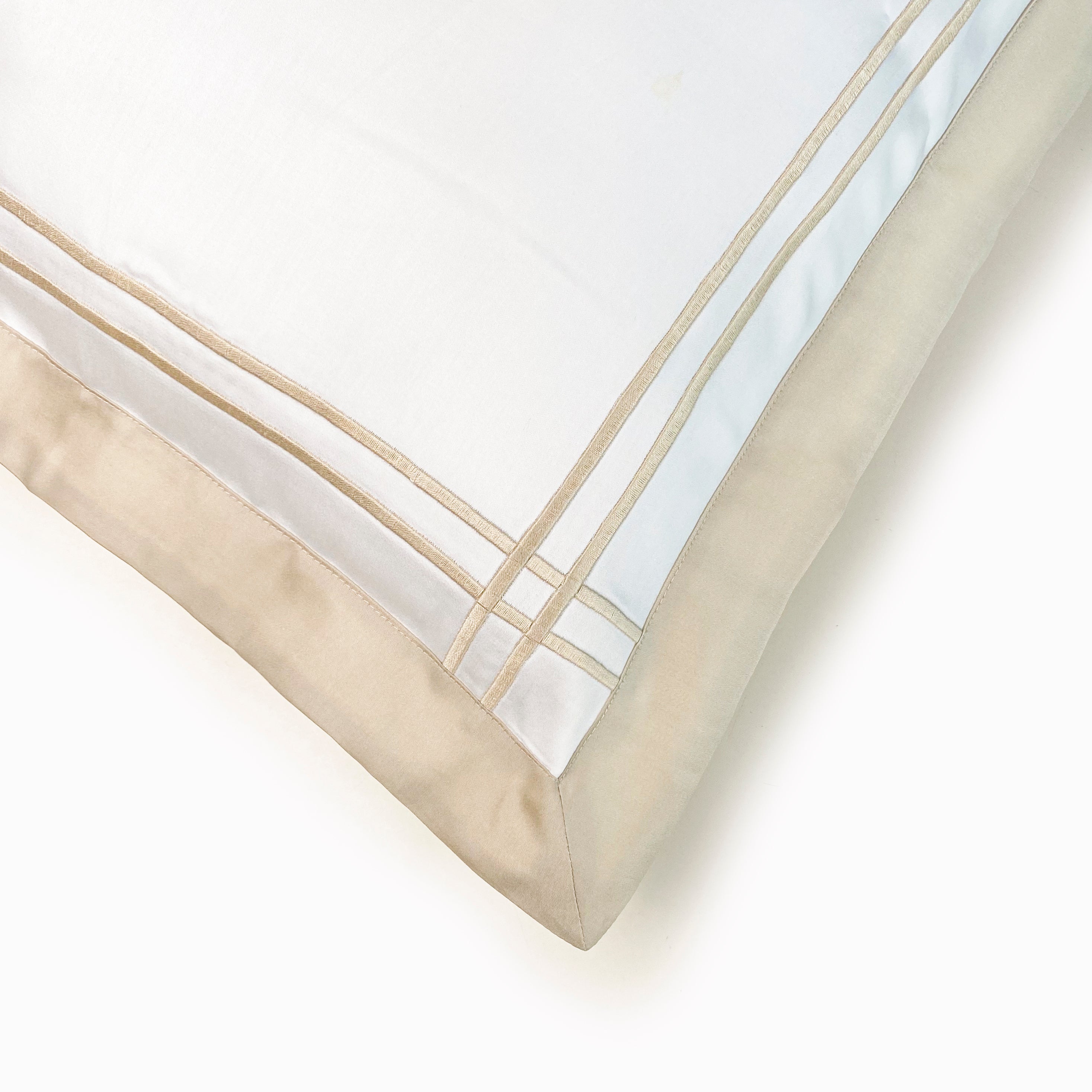 Completo Copripiumino in Percalle di Cotone e Balza in Raso - Londra