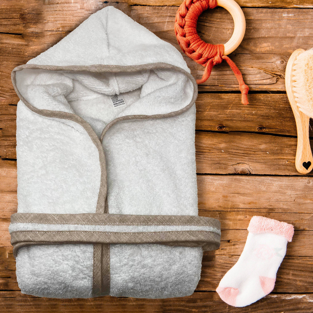 Accappatoio con Cappuccio in Spugna di Puro Cotone - Margherita Accappatoio Bimbo Lisola Baby