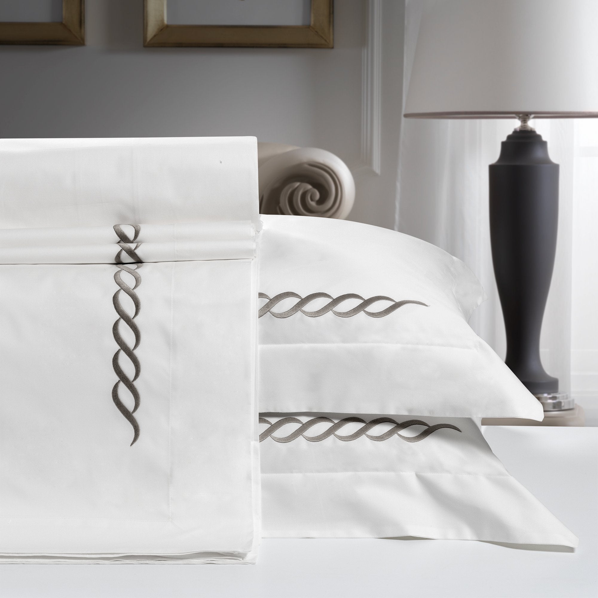 Completo Lenzuola in Percalle di Cotone con greca ricamata - Athene Lenzuola Dea