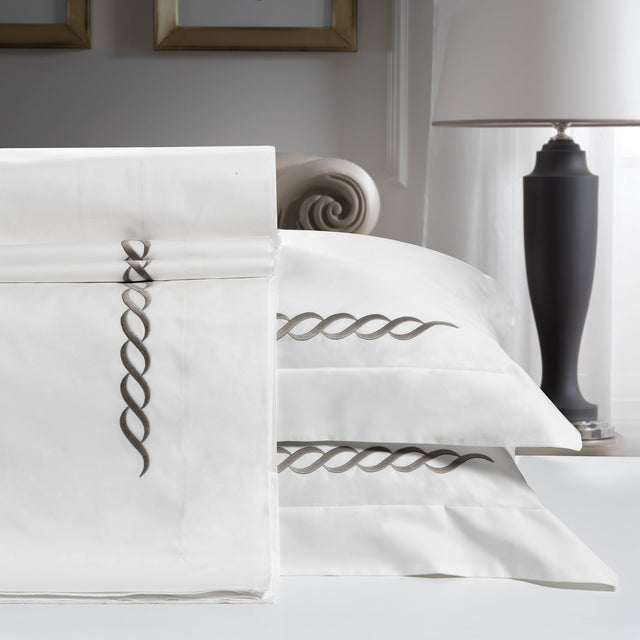 Completo Lenzuola in Percalle di Cotone con greca ricamata - Athene Lenzuola Dea