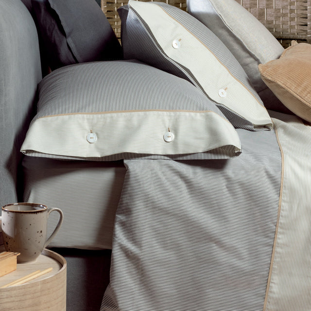 Completo Lenzuola in Percalle di Cotone Motivo a Righe - Colletto Lenzuola Fazzini Matrimoniale Burro/Seppia