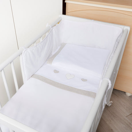 Completo Lenzuolino per Lettino in Puro Cotone Ricamato bordo in lino - Aloy Completo Lenzuolino Lisola Baby