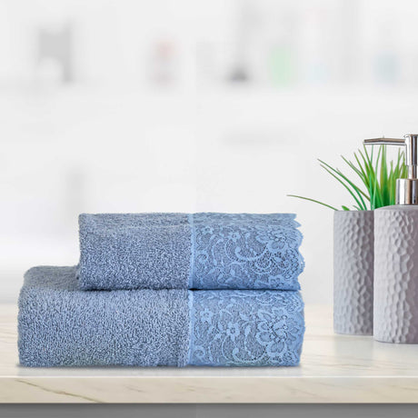 Coppia di Asciugamani in Spugna Con Balza in Pizzo - Sirya Coppia di spugna Lisola