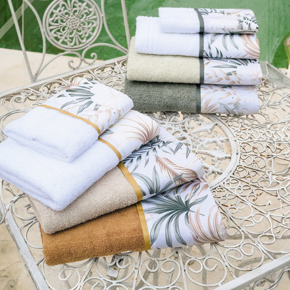 Coppia di Asciugamani in Spugna di Cotone con Balza Stampata - Cali Coppia di spugna Lisola