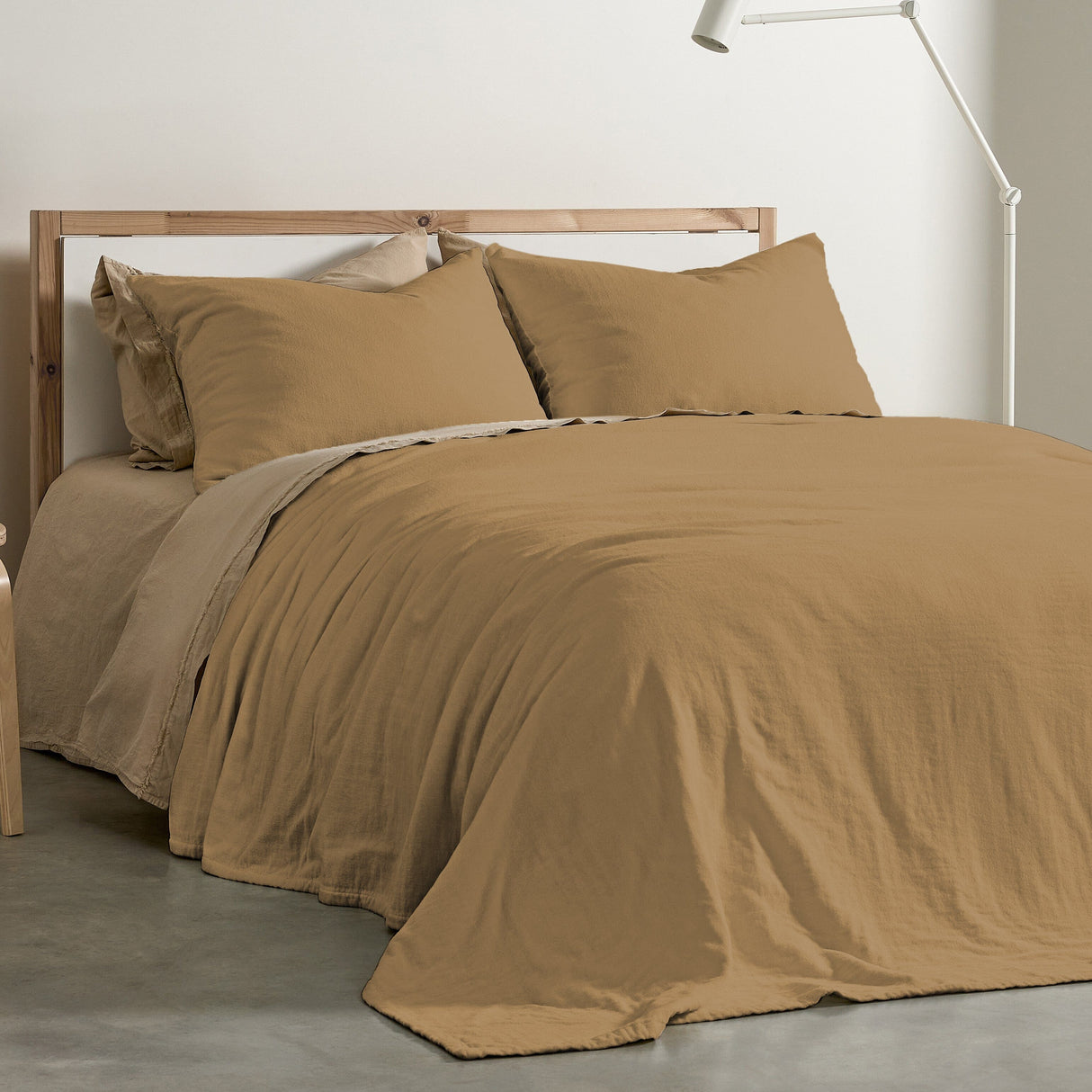 Copriletto in Ciniglia di Cotone Tinta Unita - Baarn Copriletto Lisola Matrimoniale Cammello