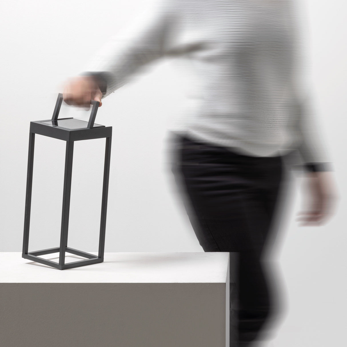 Lampada a Led Portatile a Ricarica Solare - Soon Lampada Rossini Illuminazione