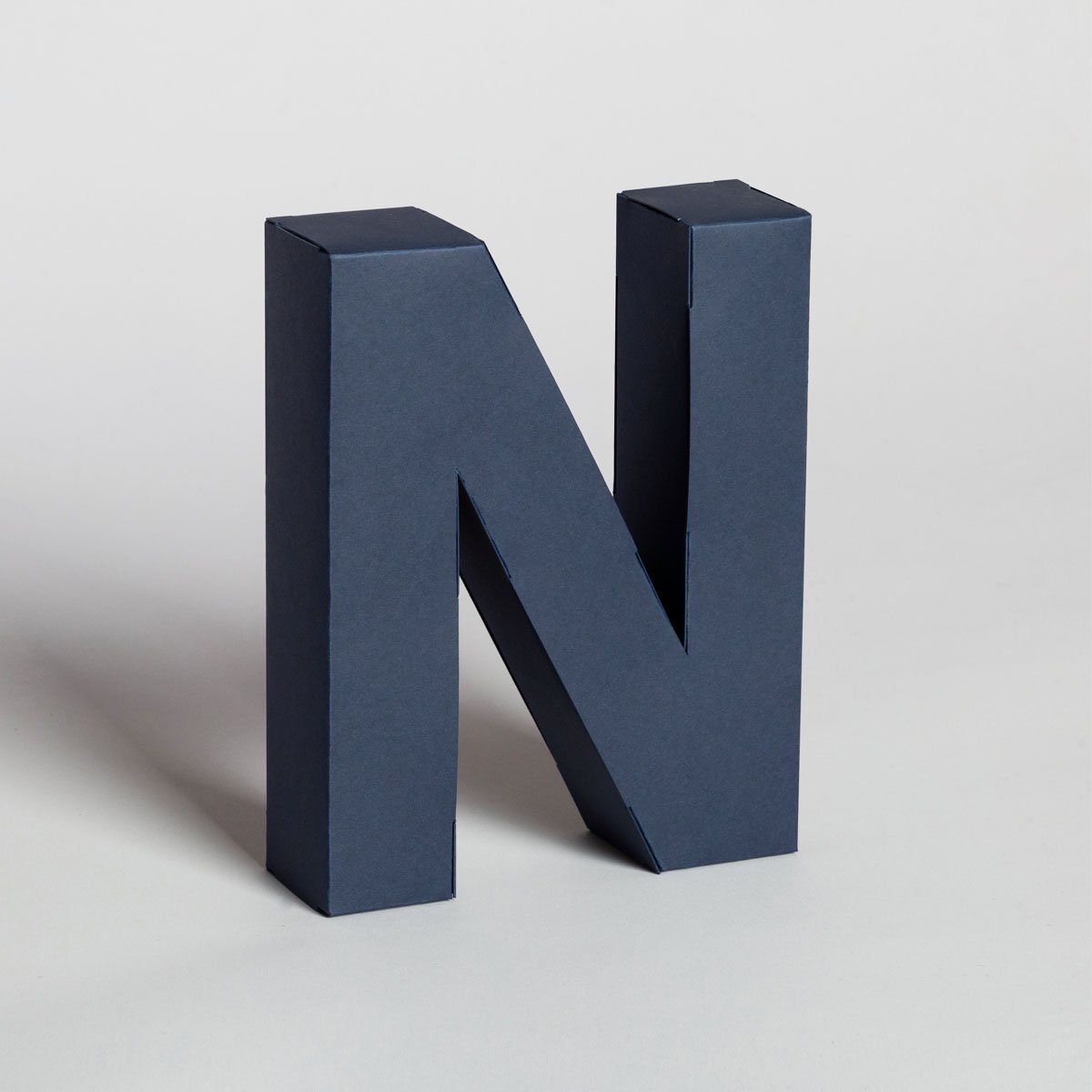 Lettera Decorativa Tridimensionale Carta da Montare - Papertype Lettera 3d Papertype N Blu