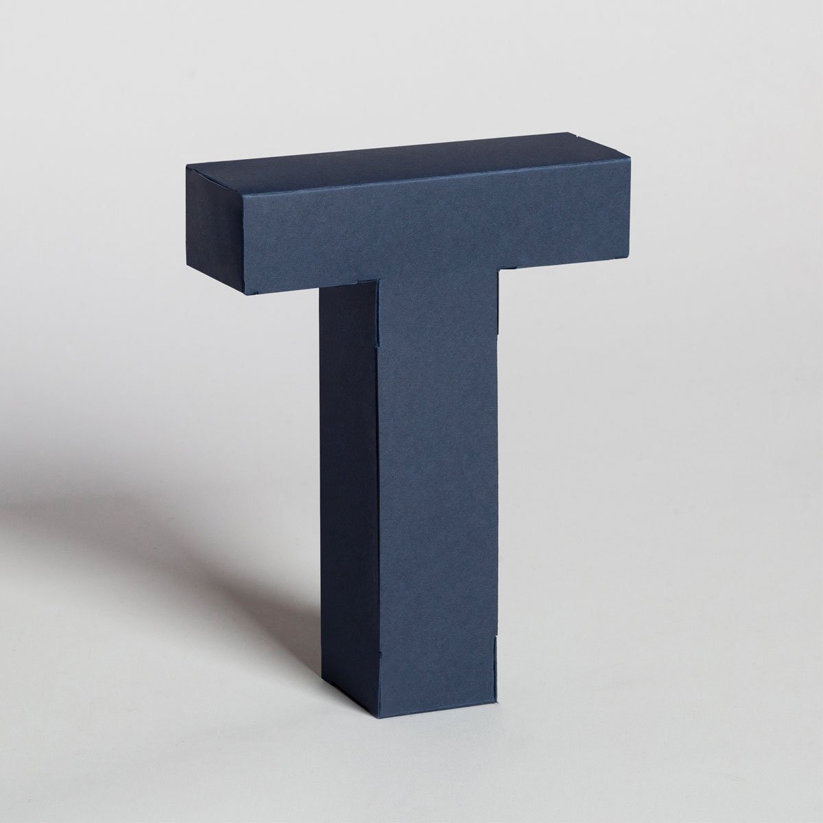 Lettera Decorativa Tridimensionale Carta da Montare - Papertype Lettera 3d Papertype T Blu