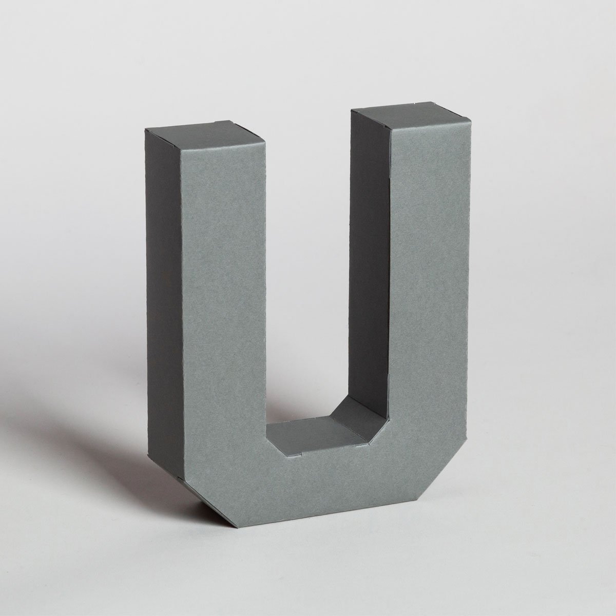 Lettera Decorativa Tridimensionale Carta da Montare - Papertype Lettera 3d Papertype U Grigio