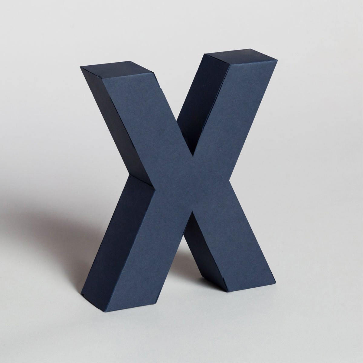 Lettera Decorativa Tridimensionale Carta da Montare - Papertype Lettera 3d Papertype X Blu