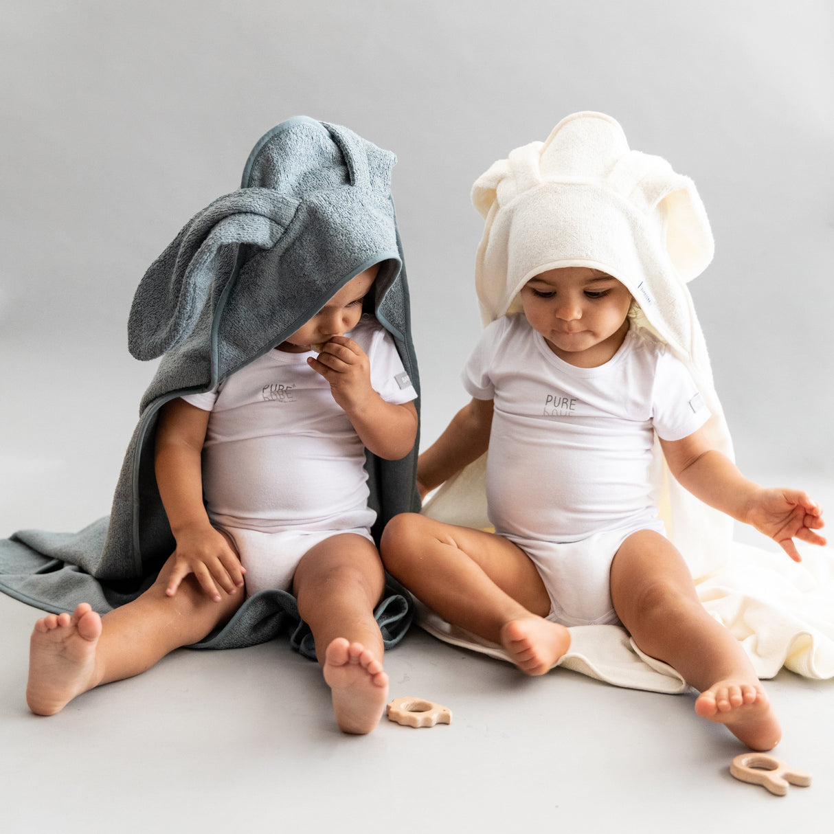 Set Asciugamano Neonato in Spugna di Bambù Organico con Guanto - Terry Accappatoio Bimbo Bamboom