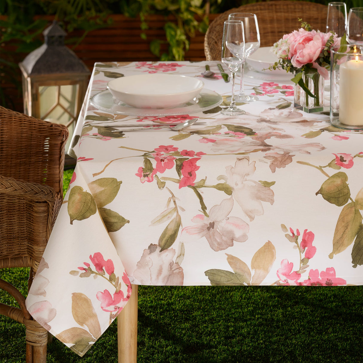 Tovaglia Antimacchia in Puro Cotone Resinato Floreale - Fresia Tovaglia Resinata Lisola