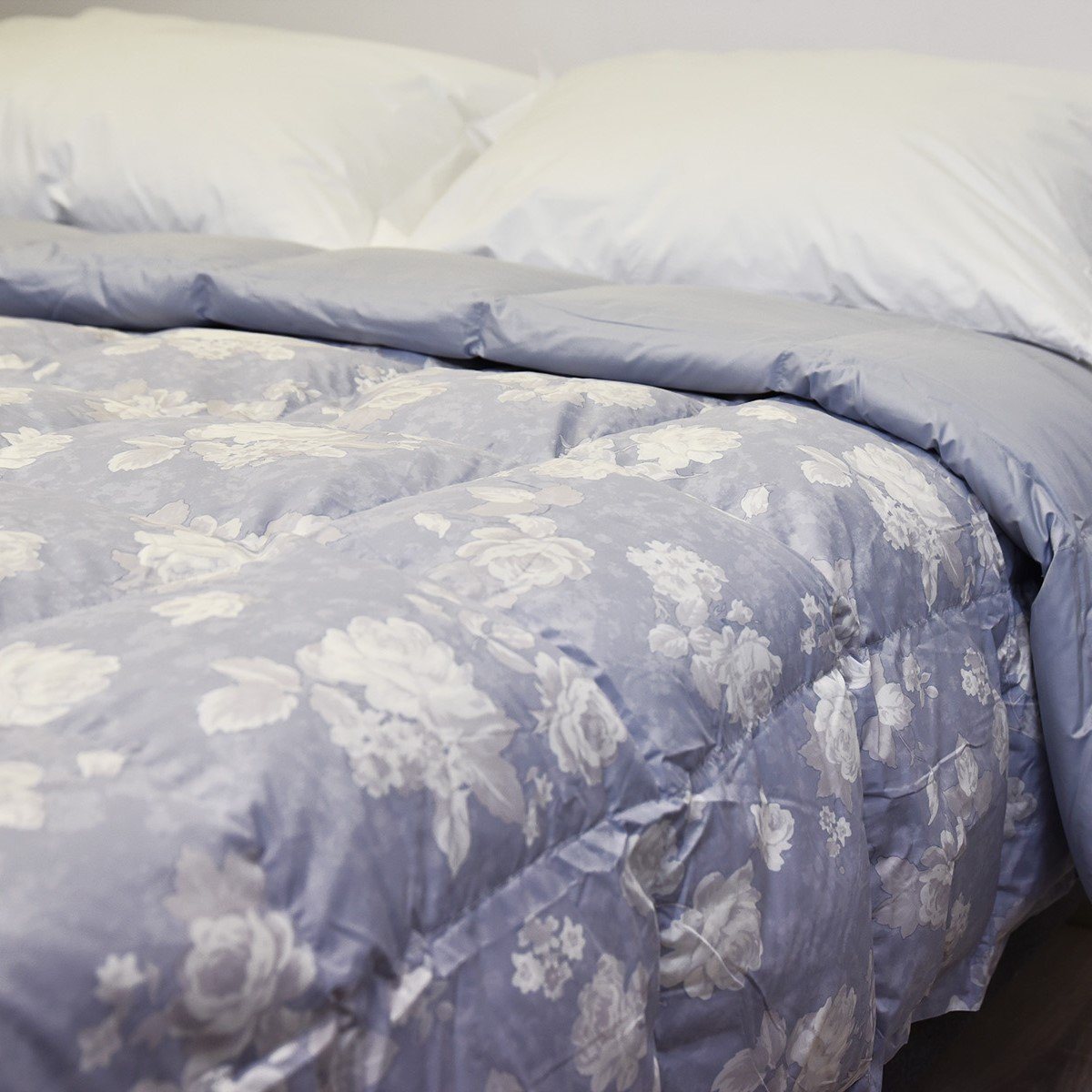 Trapunta Invernale in Cotone con imbottitura in piumino fantasia floreale - Elite Sestriere Trapunta Daunex Matrimoniale Blu/Grigio