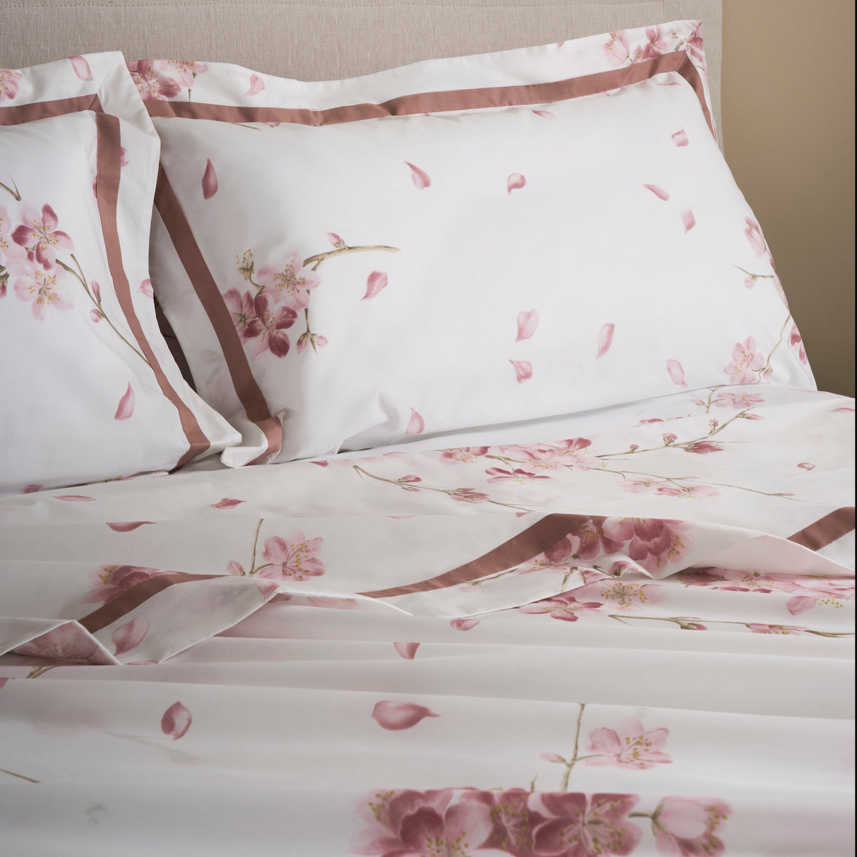 Completo Lenzuola In Percalle di Cotone con fantasia floreale - Ciliegio