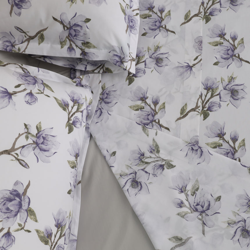 Completo Lenzuola Copriletto in Percalle di Cotone Egiziano con Stampa Floreale - Magnolie Reverie