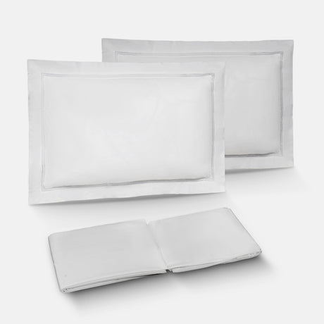 Completo Lenzuola in Percalle di Cotone con Due Cornici Ricamate - Panarea