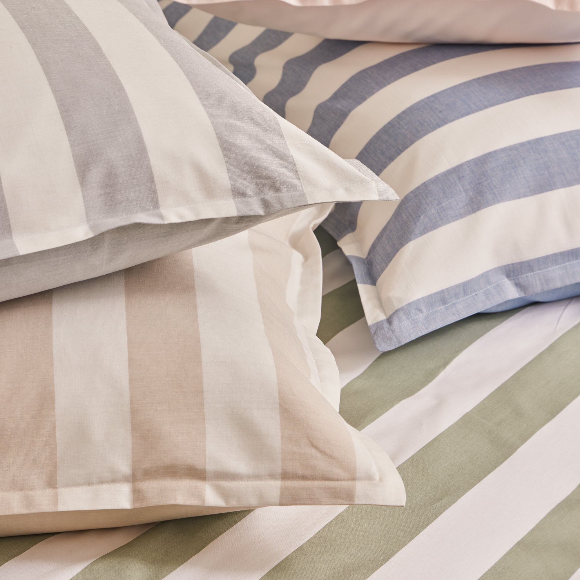 Parure Copripiumino in Puro Cotone Rigato Tinto in Filo - Matera