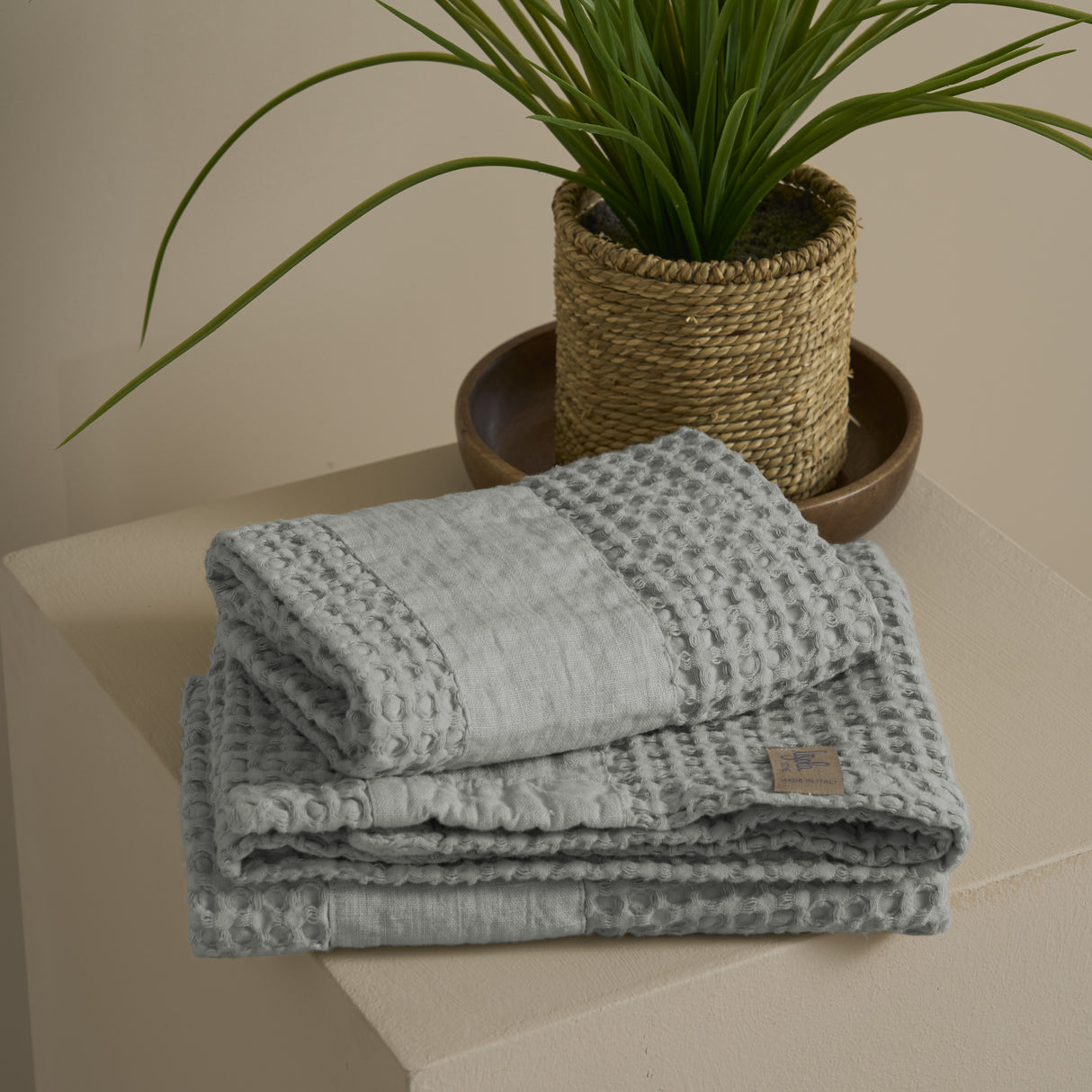 Coppia Nido d'Ape Stonewashed con Bordo in Lino - Jaspy