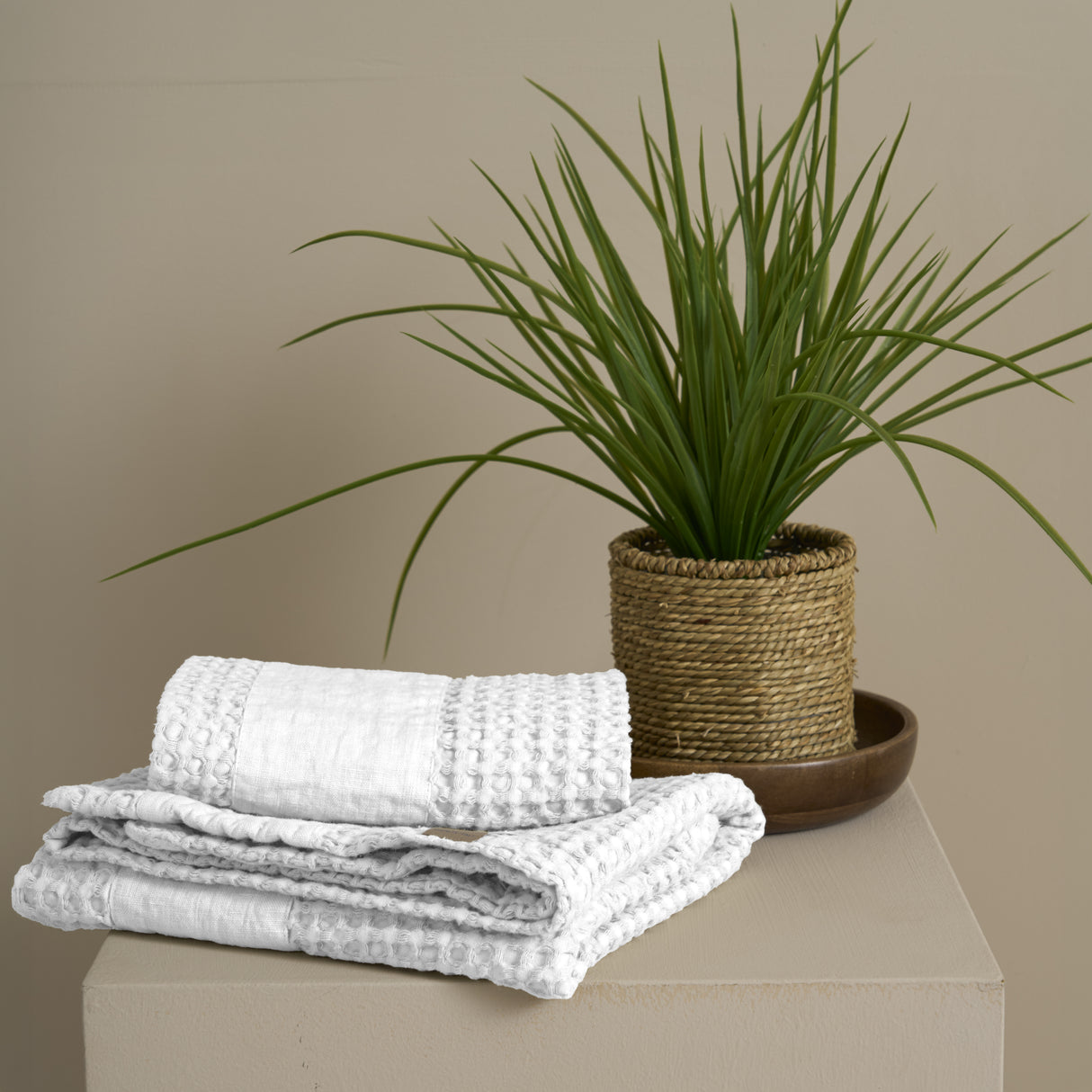 Coppia Nido d'Ape Stonewashed con Bordo in Lino - Jaspy