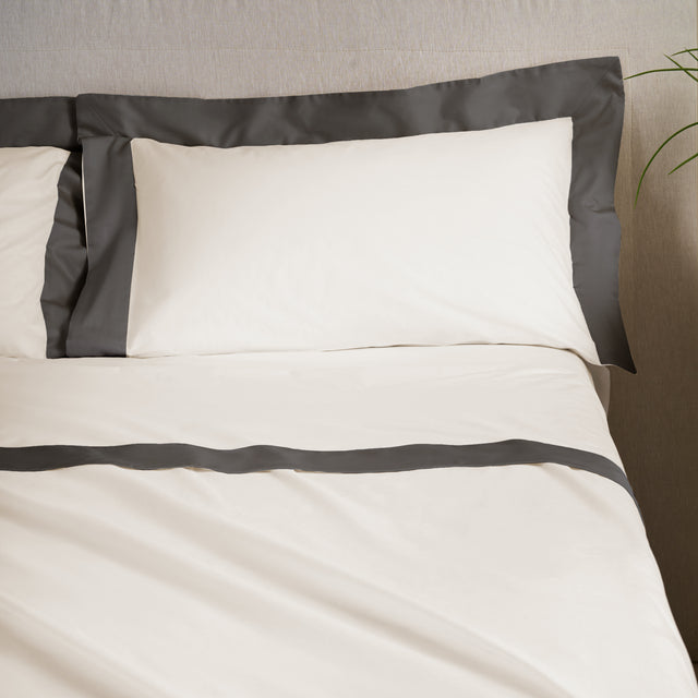 Completo Lenzuola con Bordo in Raso - Diamante