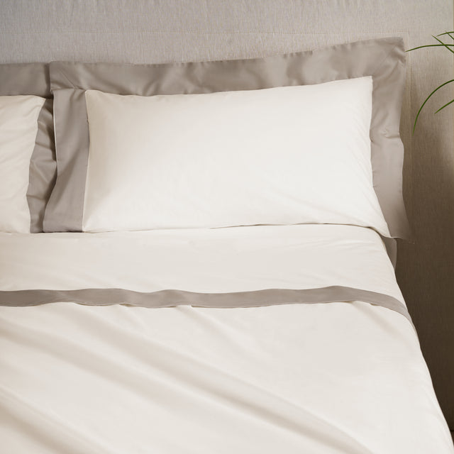 Completo Lenzuola con Bordo in Raso - Diamante