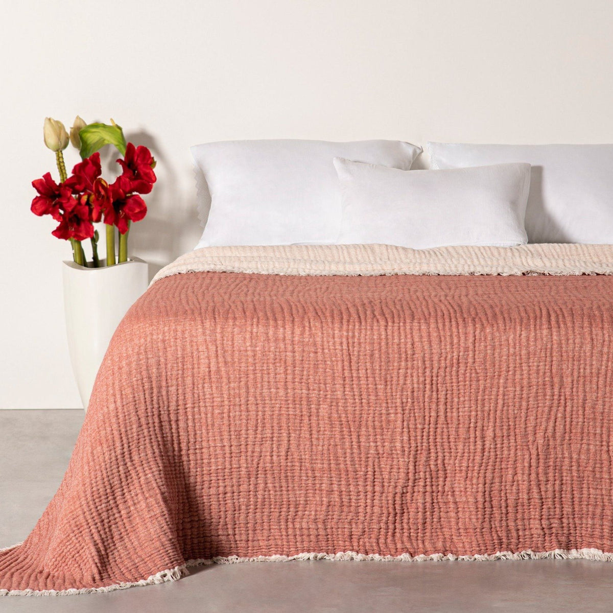 Coperta decorativa in maglia super morbida, per divano e letto, coperta da viaggio leggera, morbida e accogliente, motivo delicato con frange, 127 x 152 cm, colore verde sfumato