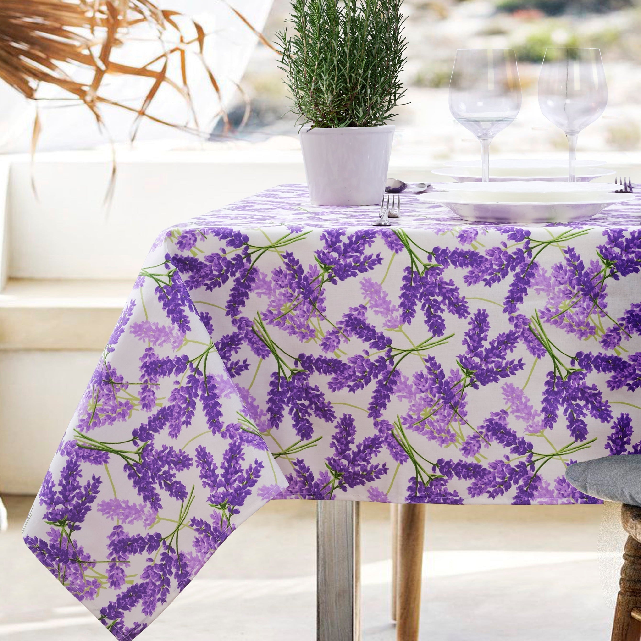 Acquista Tovaglia rotonda europea 3D Modello di fiori di lavanda viola Copritavolo  rettangolare in tessuto di poliestere lavabile Decorazione di nozze
