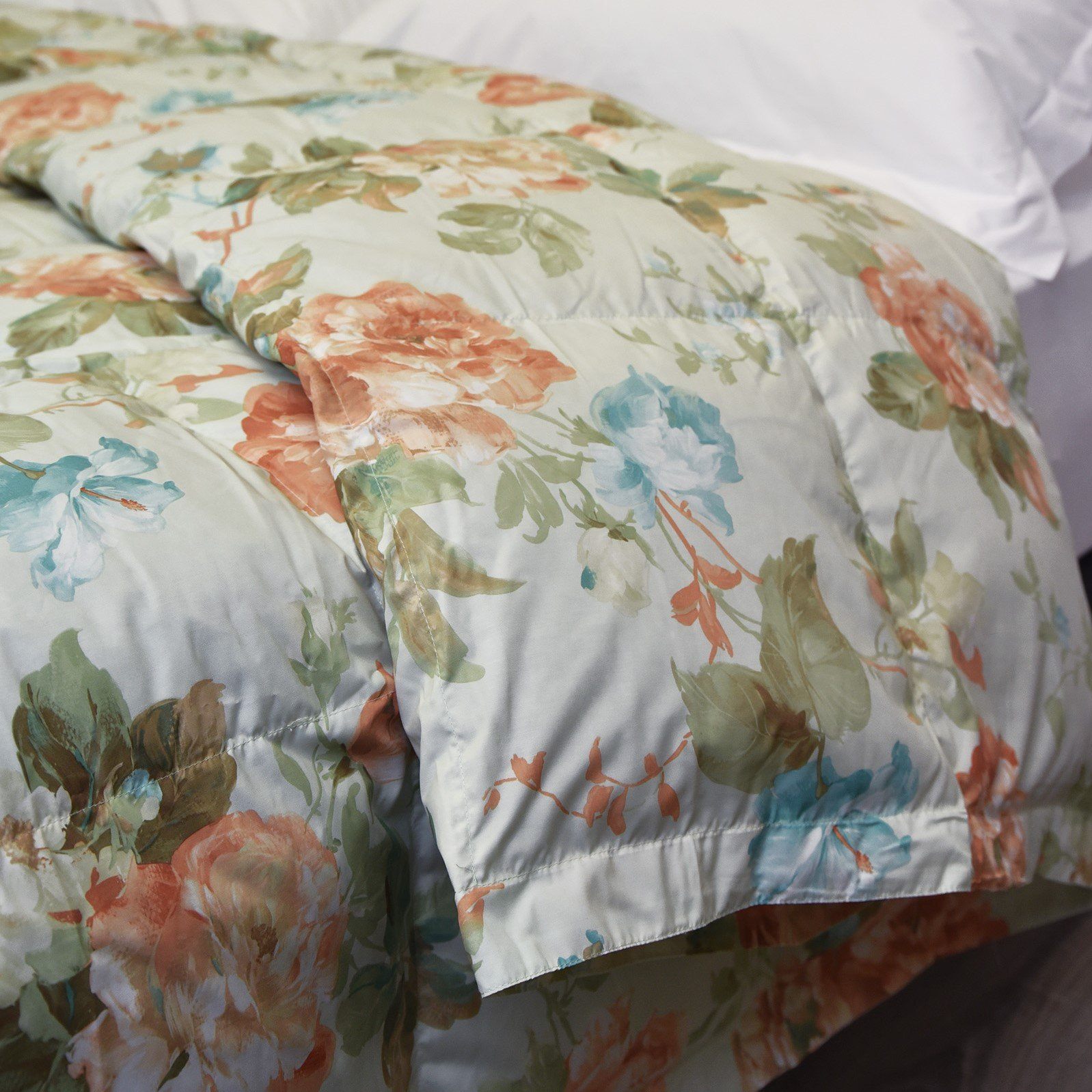 Trapunta Invernale in Cotone con imbottitura in piumino fantasia floreale - Elite Sestriere Trapunta Daunex Matrimoniale Bianco/Rosa 